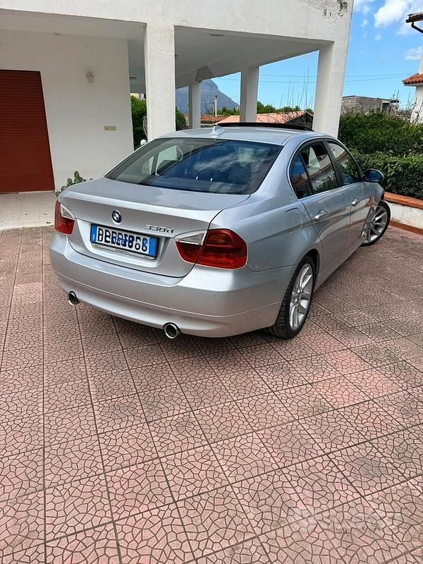 Usata BMW 330 Sport Line 231 CV (169 kW) 2006 Grigio Berlina