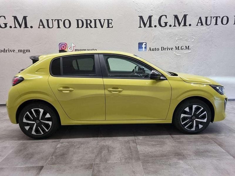 Nuova Peugeot 208 Business-Line 101 CV (74 kW) 2026 Verde Utilitaria