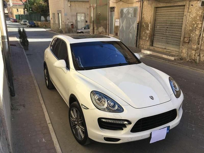 Usata Porsche Cayenne Turbo 680 CV (500 kW) 2011 SUV