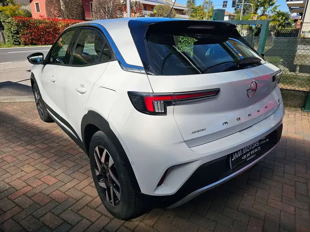 Usata Opel Mokka Elegance 56 kW (77 CV) 2022 Bianco SUV