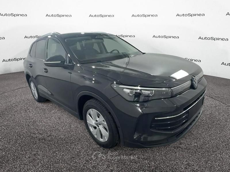 Nuova VW Tiguan Edition 131 CV (96 kW) 2025 Grigio SUV