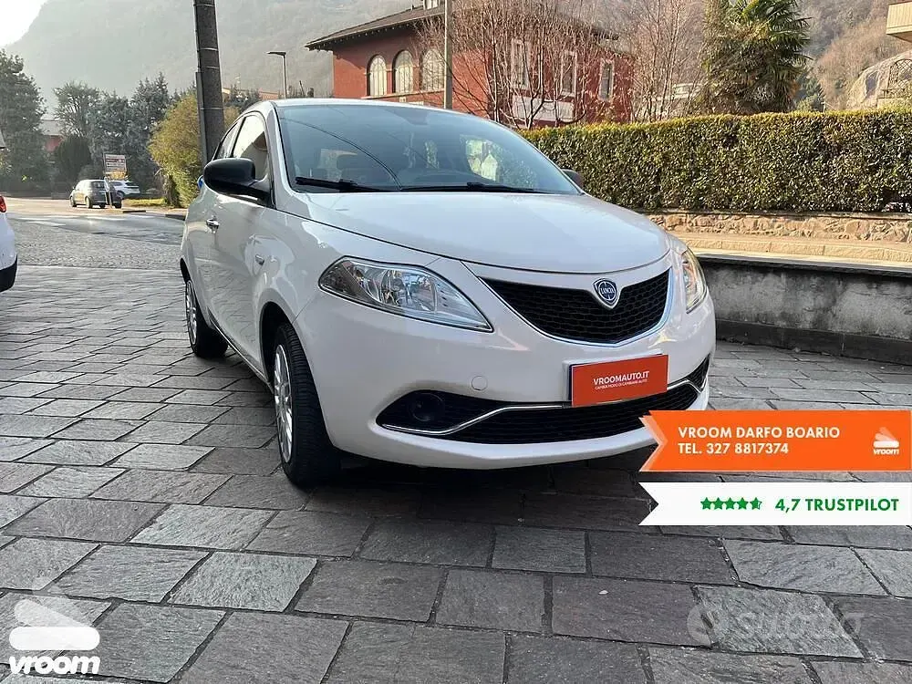 Usata Lancia Ypsilon 69 CV (50 kW) 2018 Utilitaria