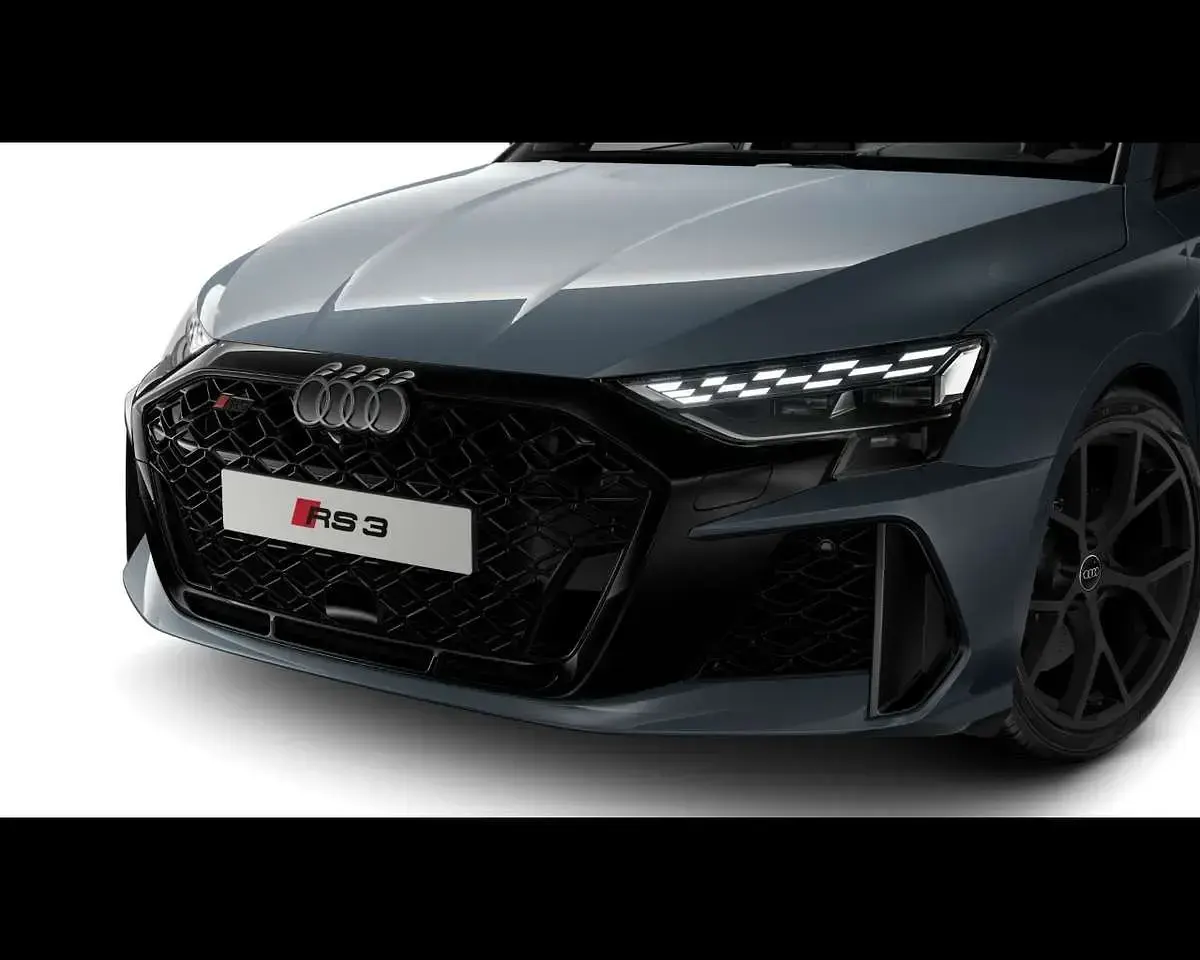Nuova Audi RS3 400 CV (294 kW) 2026 Grigio kemora metallizzato Berlina