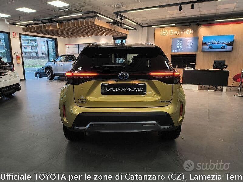 Usata Toyota Yaris Cross 115 CV (84 kW) 2021 Giallo SUV