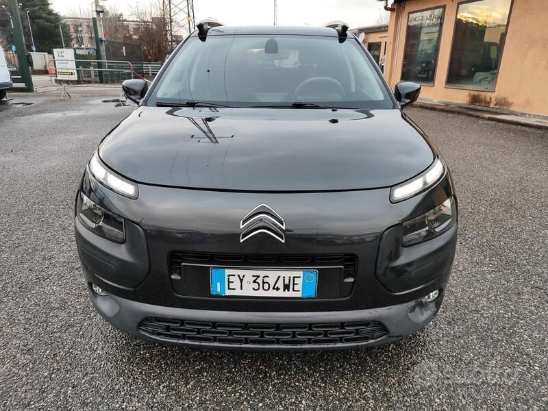 Nero Usata 2015 Citroën C4 Cactus Shine Due volumi | 5000 € (Ottimo prezzo) - Immagine 1/4