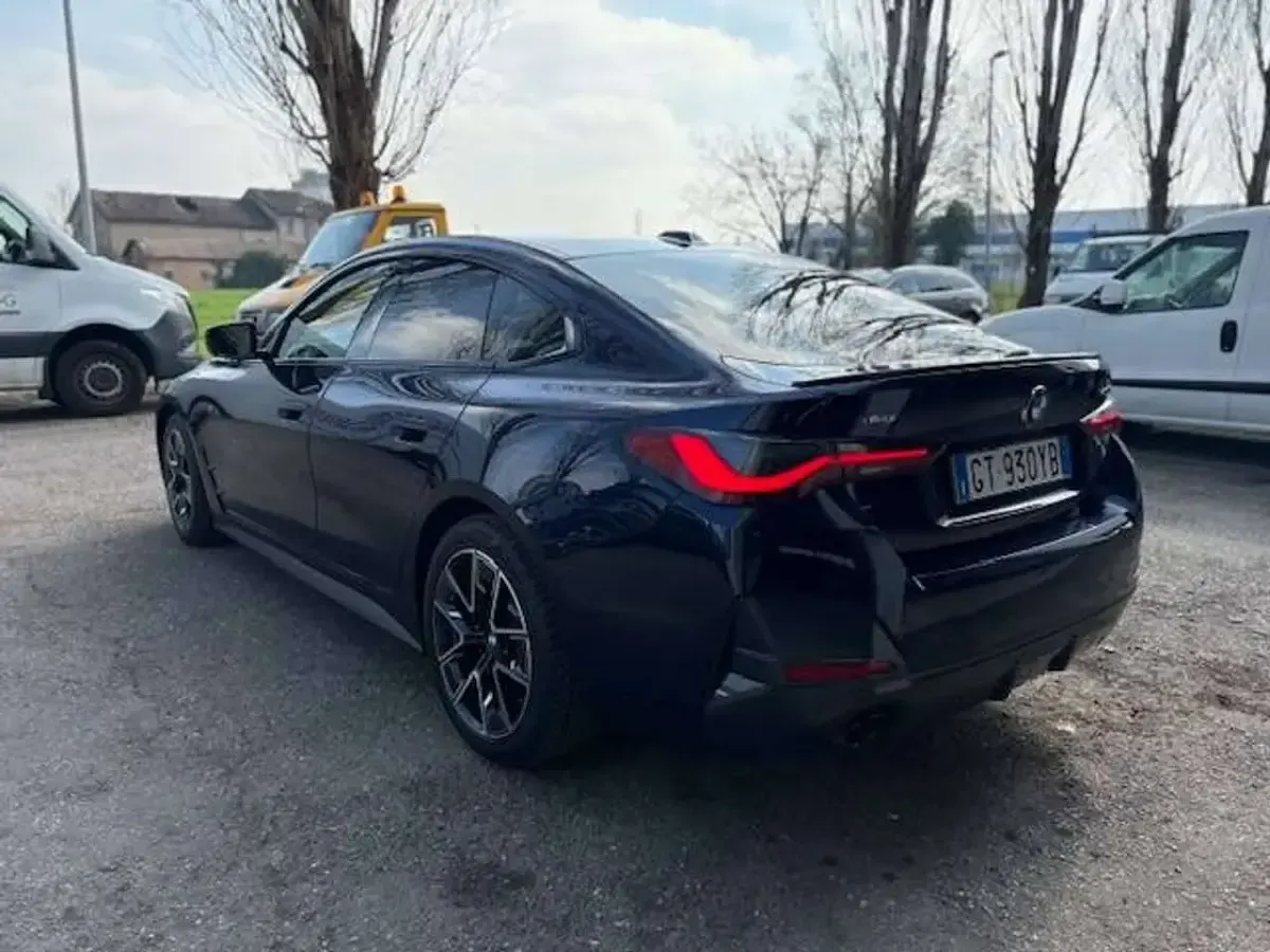 Usata BMW 420 Coupé M Sport 190 CV (139 kW) 2024 Blu/azzurro Coupé