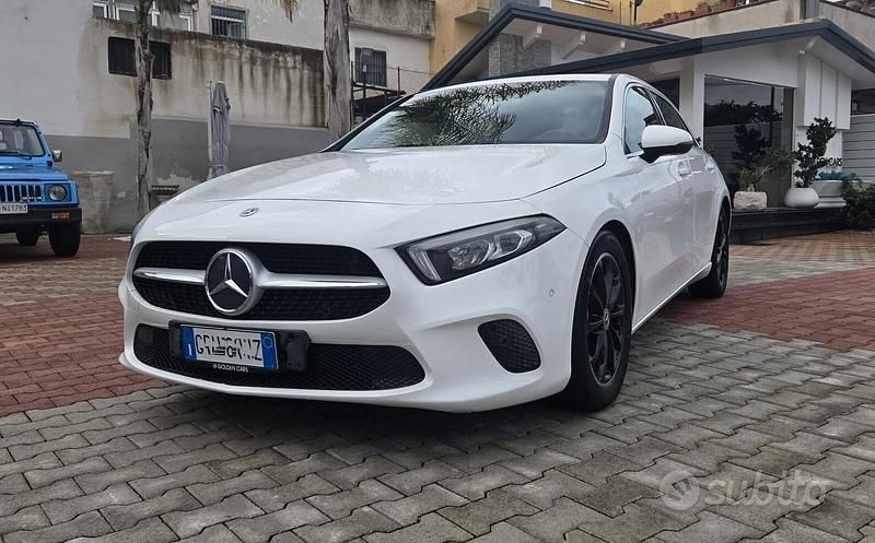 Occasion Mercedes A180 116 ch (85 kW) 2021 Blanc Berline