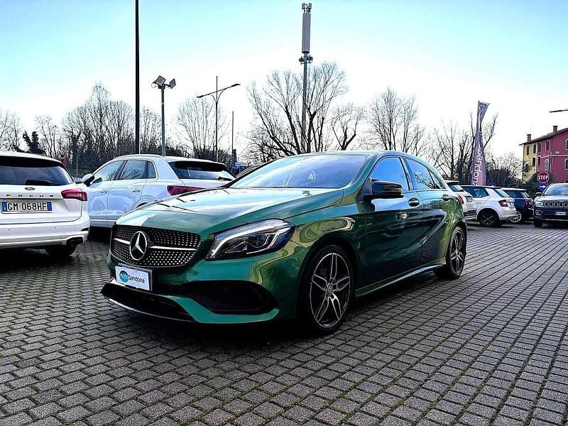 Usata Mercedes A180 Premium 109 CV (80 kW) 2017 Verde Berlina