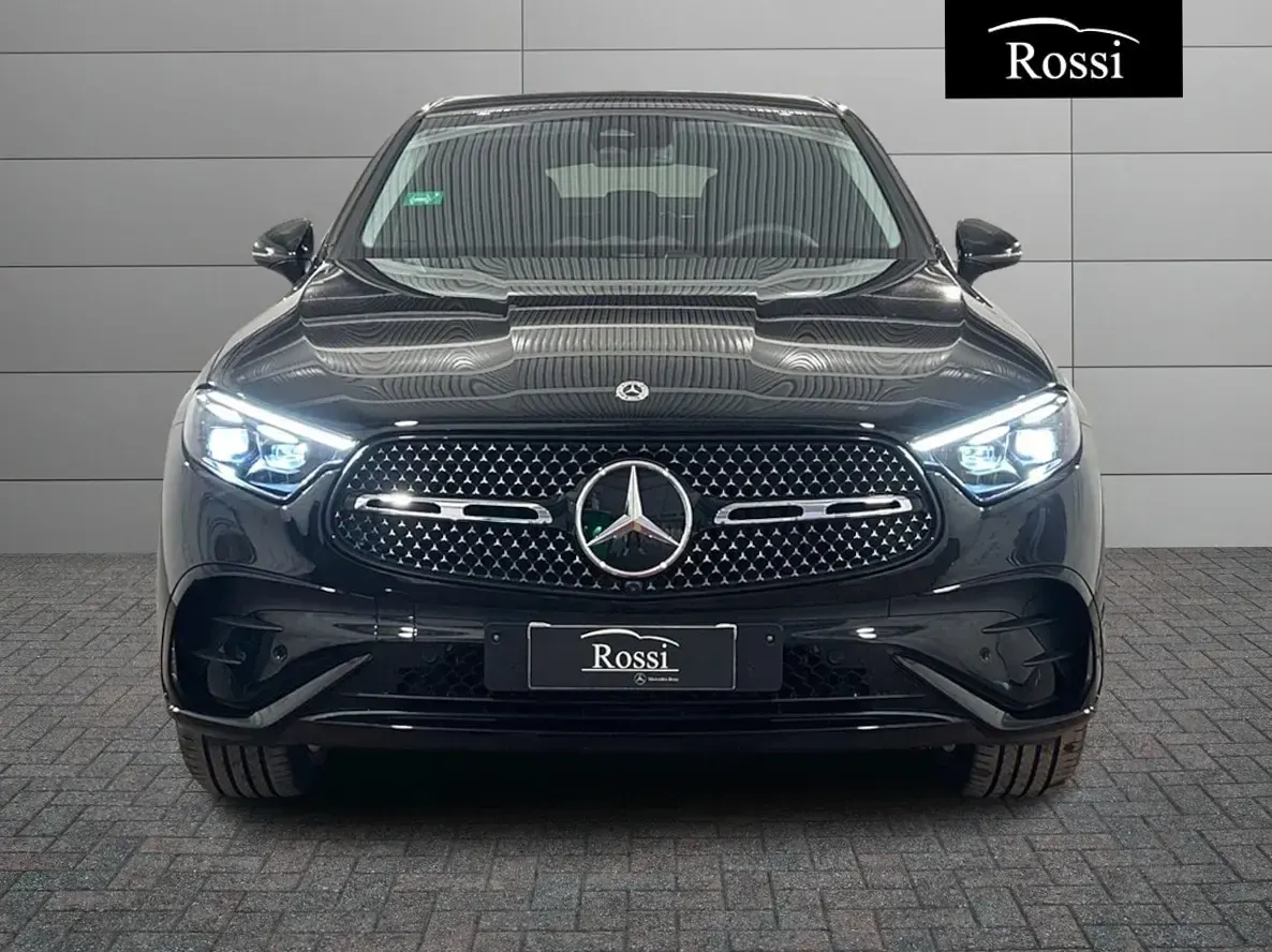 Nouvelle Mercedes GLC300 197 ch (144 kW) 2026 Noir Coupé