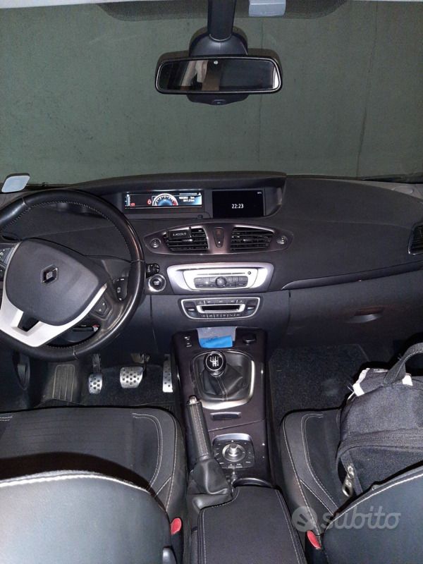 Usata Renault Scénic III 2015 Grigio Monovolume