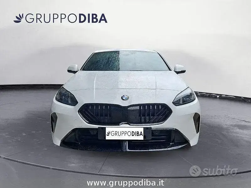 Usata BMW 120 M Sport 156 CV (114 kW) 2025 Bianco Utilitaria