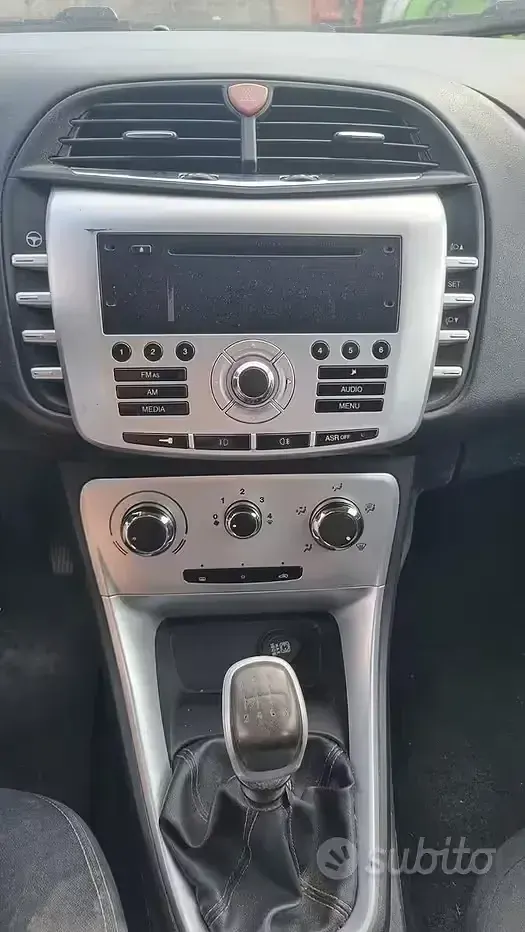 Usata Lancia Delta 120 CV (88 kW) 2010 Bianco Utilitaria