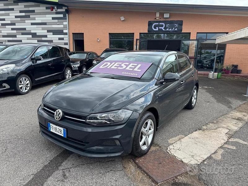 Usata VW Polo Comfortline 95 CV (69 kW) 2018 Grigio Berlina