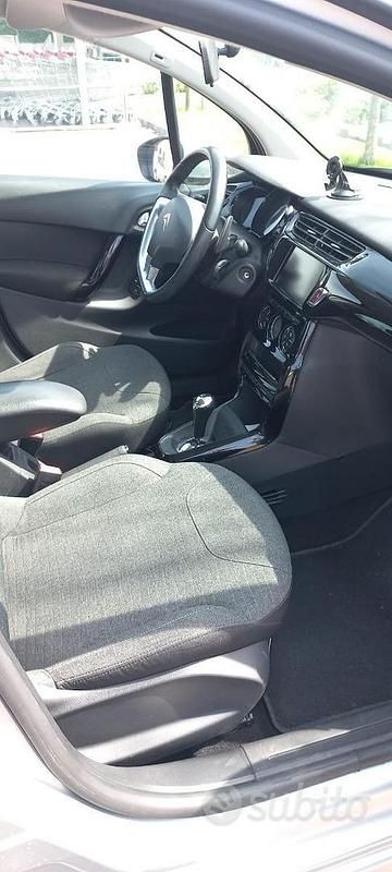 Usata Citroën C3 76 CV (55 kW) 2016 Grigio Berlina