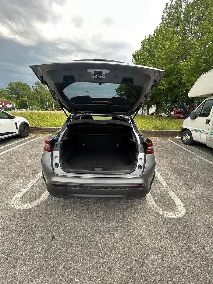 Usata Nissan Juke 114 CV (83 kW) 2022 Grigio SUV
