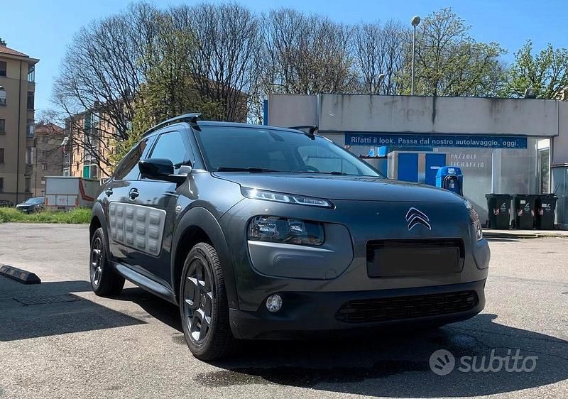 Usata Citroën C4 Shine 92 CV (67 kW) 2015 Grigio SUV
