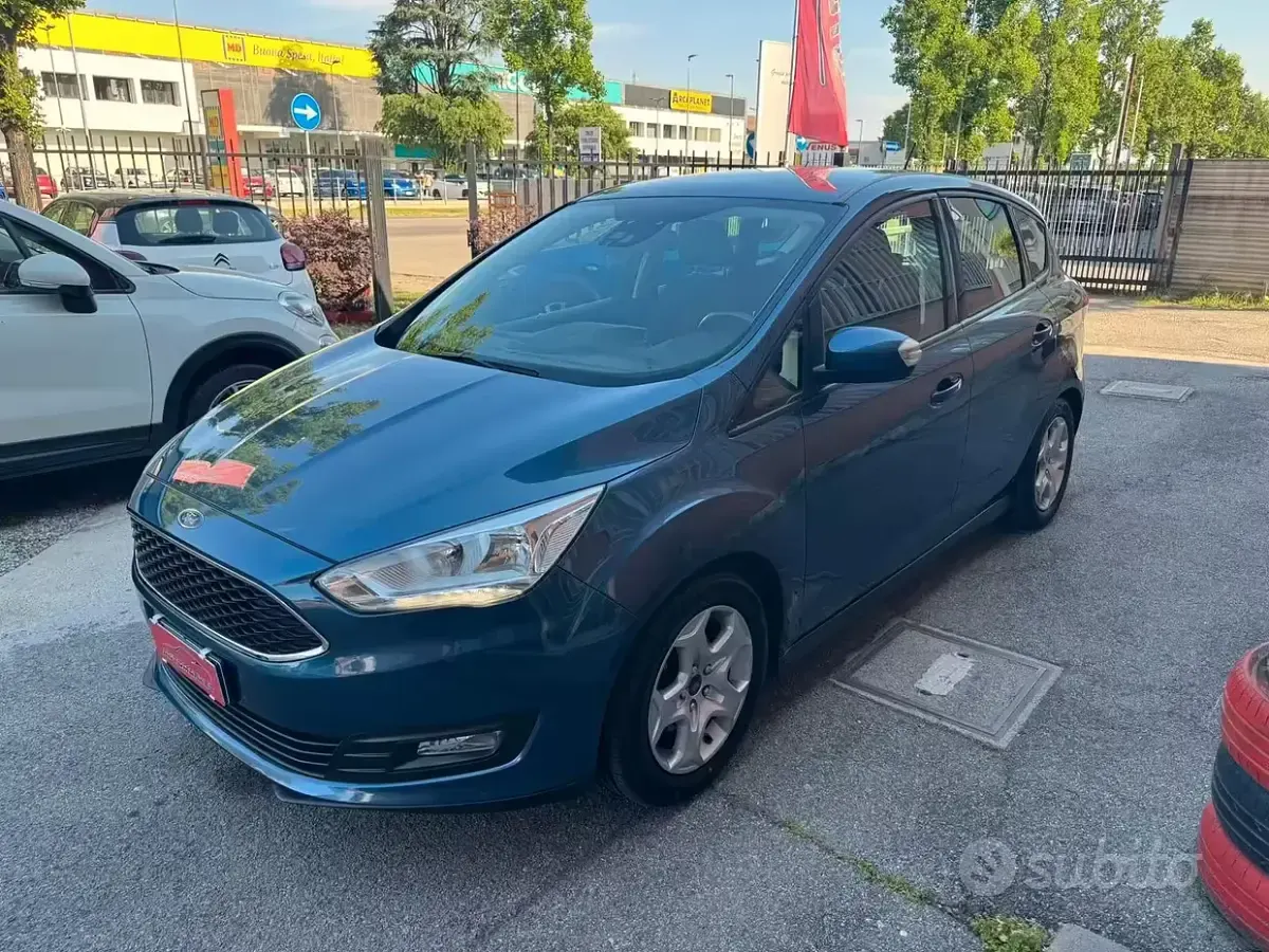 Occasion Ford C-MAX 101 ch (74 kW) 2018 Bleue Monospace