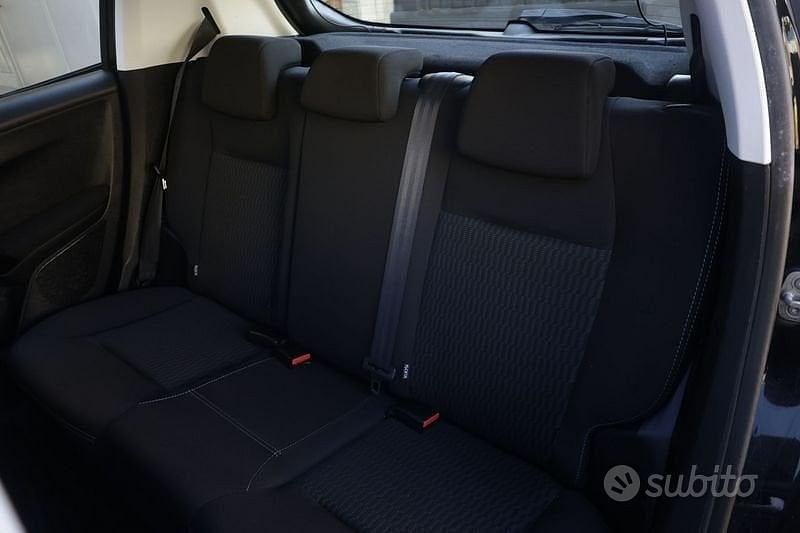 Usata Peugeot 208 Active 83 CV (61 kW) 2019 Nero Utilitaria