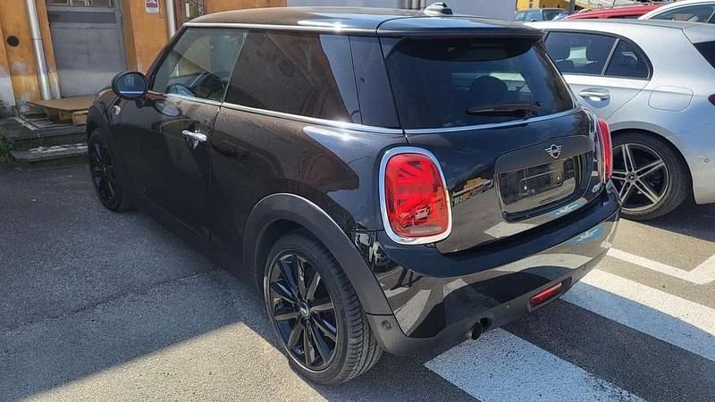 Usata Mini ONE Hype 102 CV (75 kW) 2019 Utilitaria