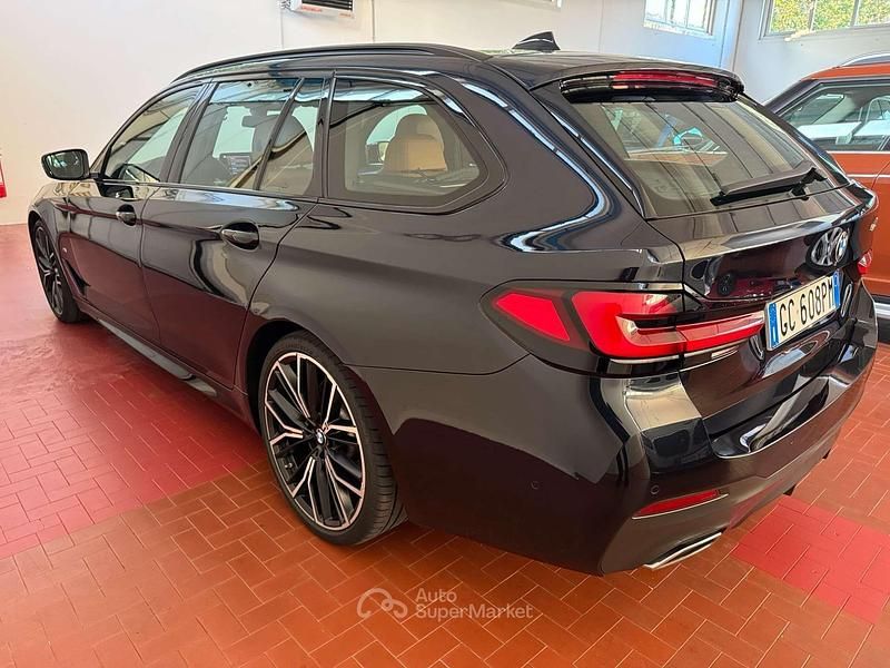 Usata BMW 530 M Sport 249 CV (183 kW) 2020 Blu/azzurro Station wagon