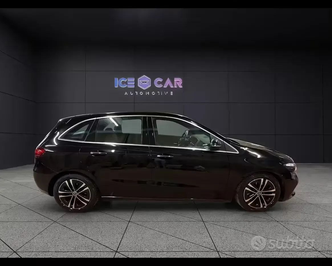 Occasion Mercedes B180 Progressive 116 ch (85 kW) 2024 Noir Monospace