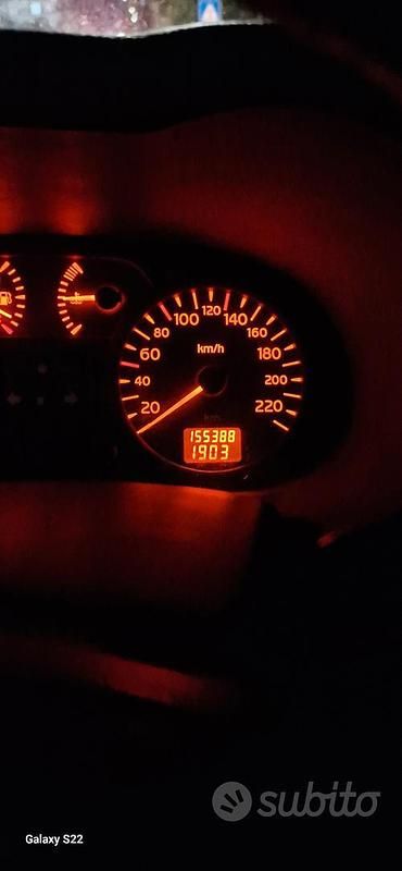 Usata Renault Clio II 58 CV (42 kW) 2003 Grigio Berlina