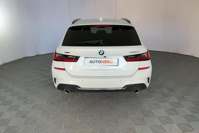 Begagnad BMW 330 M Sport 265 HK (194 kW) 2019 Vit Kombi