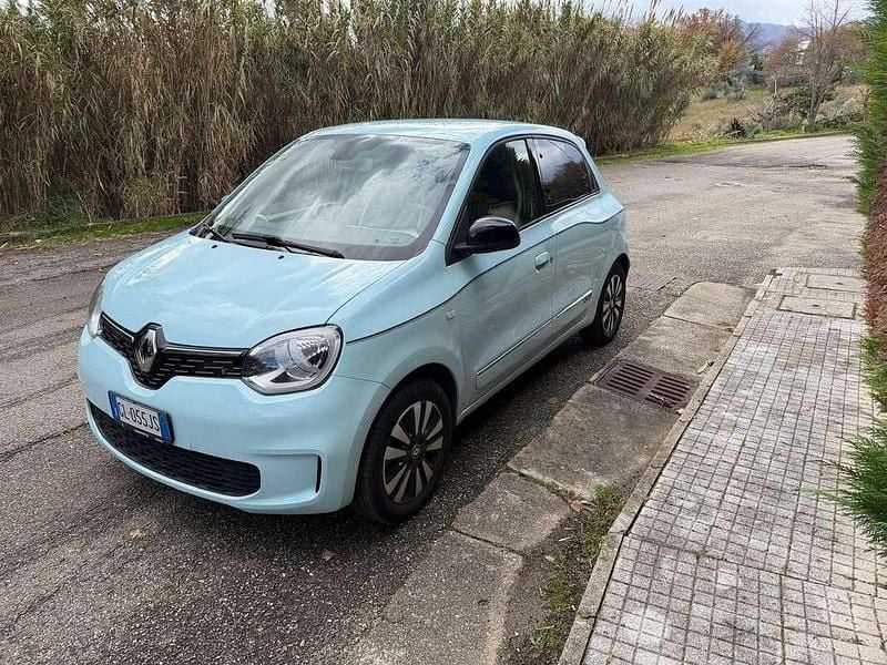 Usata Renault Twingo Techno 30 kW (42 CV) 2022 Blu/azzurro Utilitaria