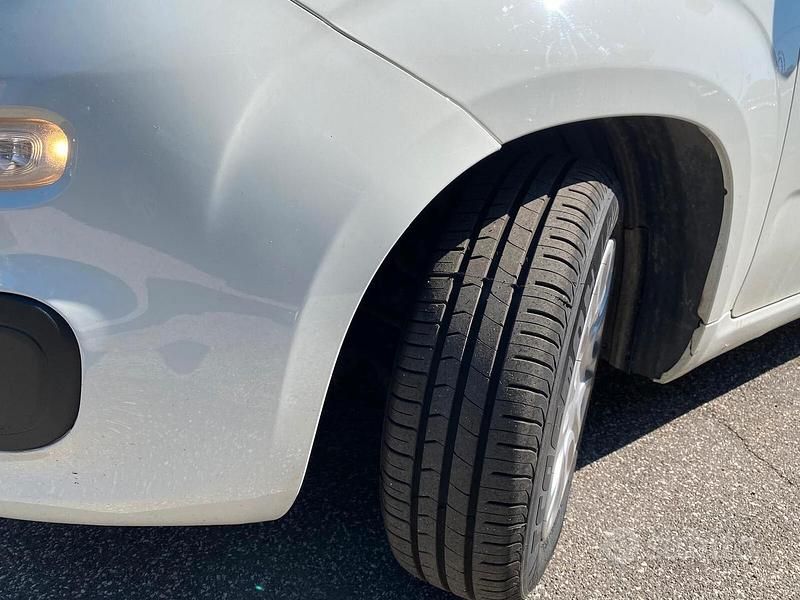 Usata Fiat Panda 69 CV (50 kW) 2019 Bianco Utilitaria