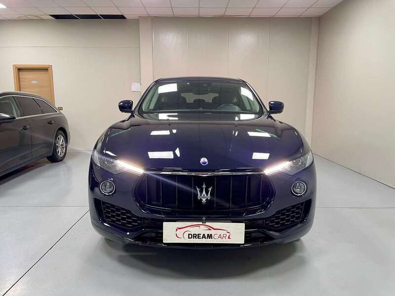 Usata Maserati Levante 250 CV (183 kW) 2018 Blu/azzurro SUV
