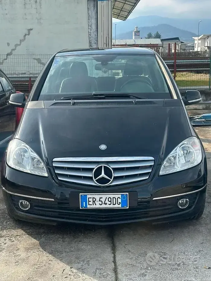 Usata Mercedes A180 Executive 109 CV (80 kW) 2013 Nero Berlina
