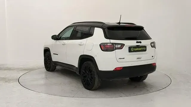 Usata Jeep Compass 241 CV (177 kW) 2023 Bianco SUV
