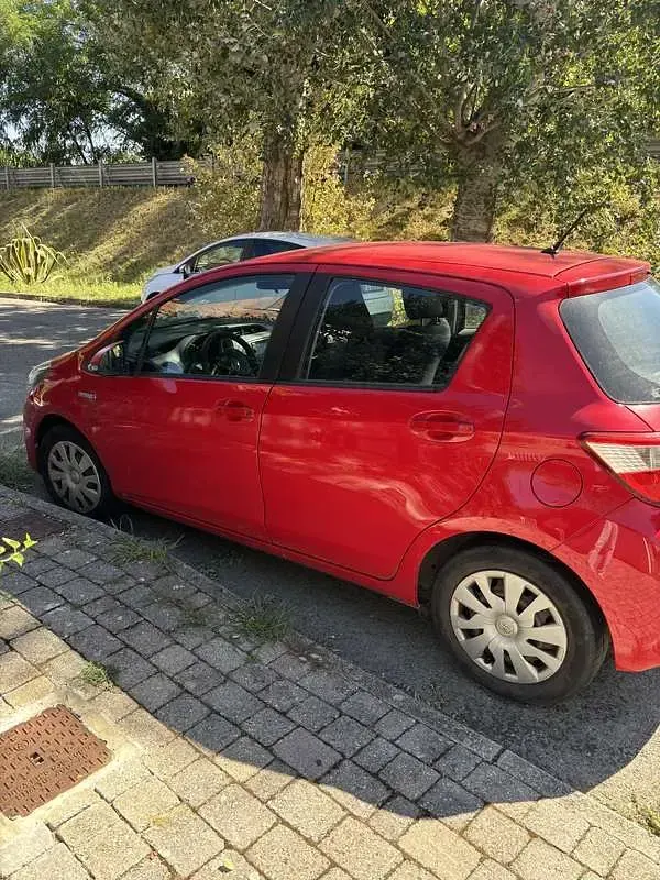 Usata Toyota Yaris Hybrid 75 CV (55 kW) 2018 Berlina