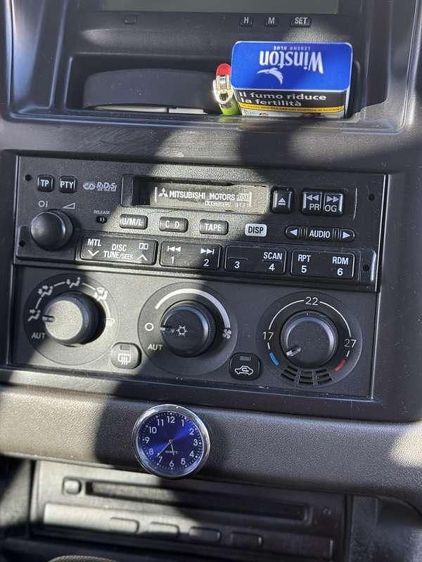 Grigio Usata 2001 Mitsubishi Pajero SUV | 9490 € (Buon prezzo) - Immagine 1/4