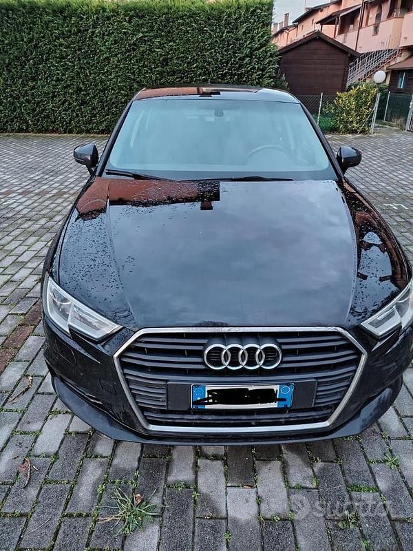 Nero Usata 2018 Audi A3 Business Tre volumi | 15.000 € (Ottimo prezzo) - Immagine 1/4