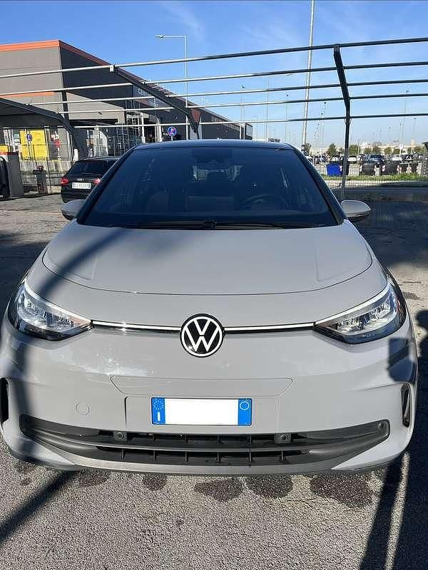 Gebraucht VW ID.3 Pro Performance 150 kW (204 PS) 2023 Grau Kleinwagen