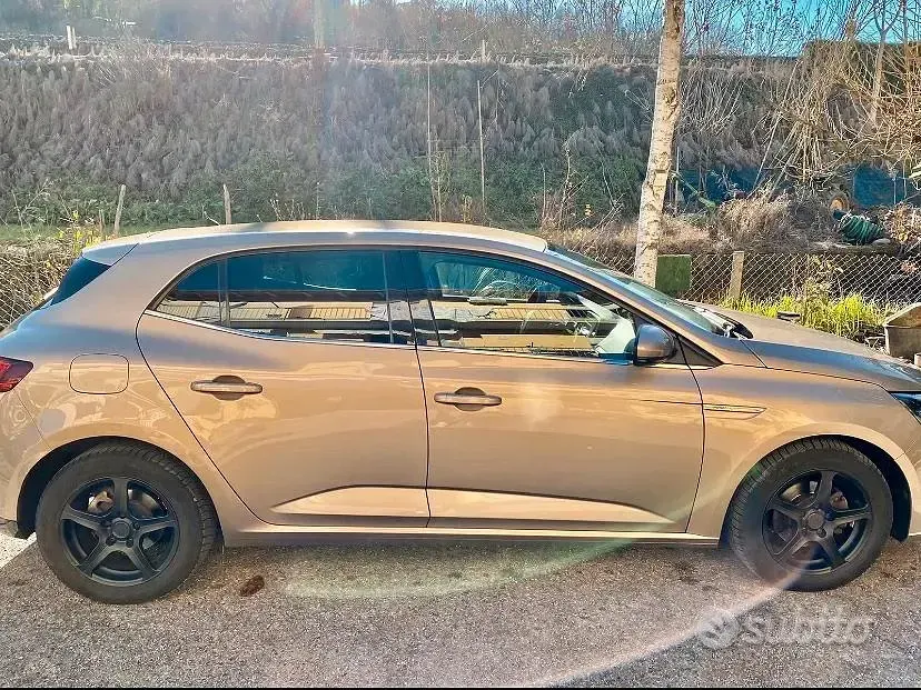 Usata Renault Mégane 110 CV (80 kW) 2016 Berlina