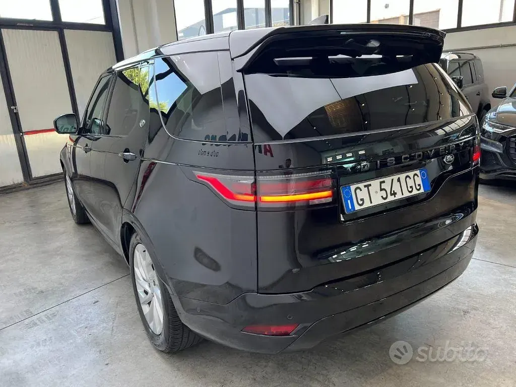 Usata Land Rover Discovery HSE Dynamic 249 CV (183 kW) 2024 Nero SUV