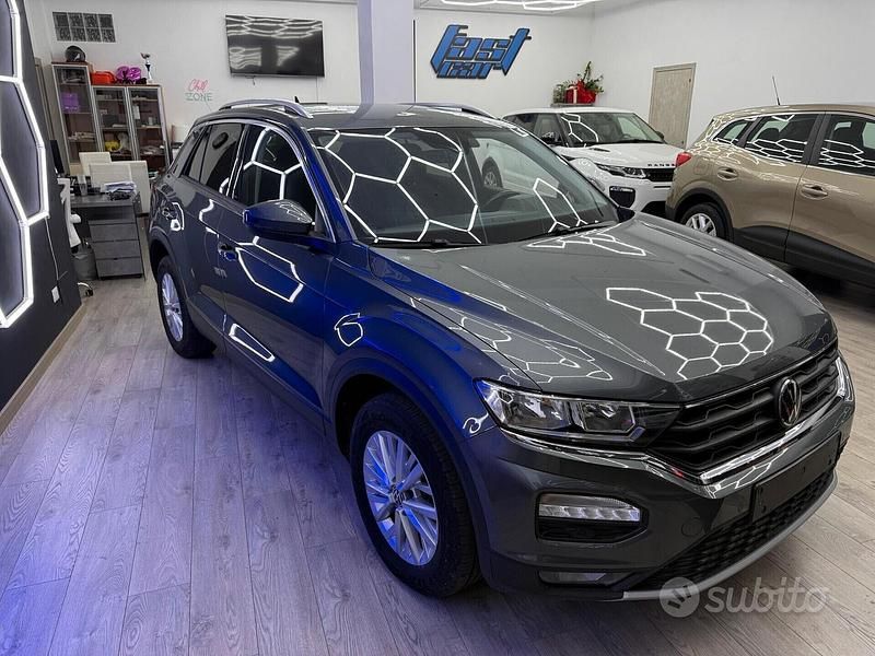 Usata VW T-Roc Advance 116 CV (85 kW) 2021 Grigio SUV