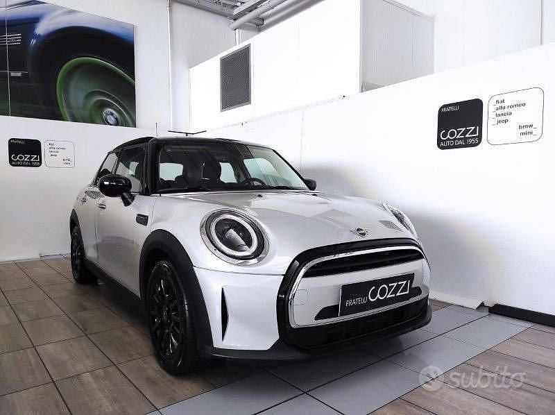 Usata Mini Cooper Classic 136 CV (100 kW) 2022 Grigio Utilitaria