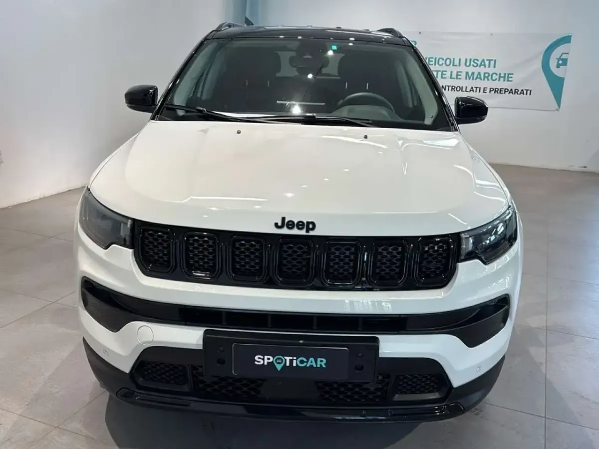 Usata Jeep Compass Night Eagle 190 CV (139 kW) 2022 Bianco SUV
