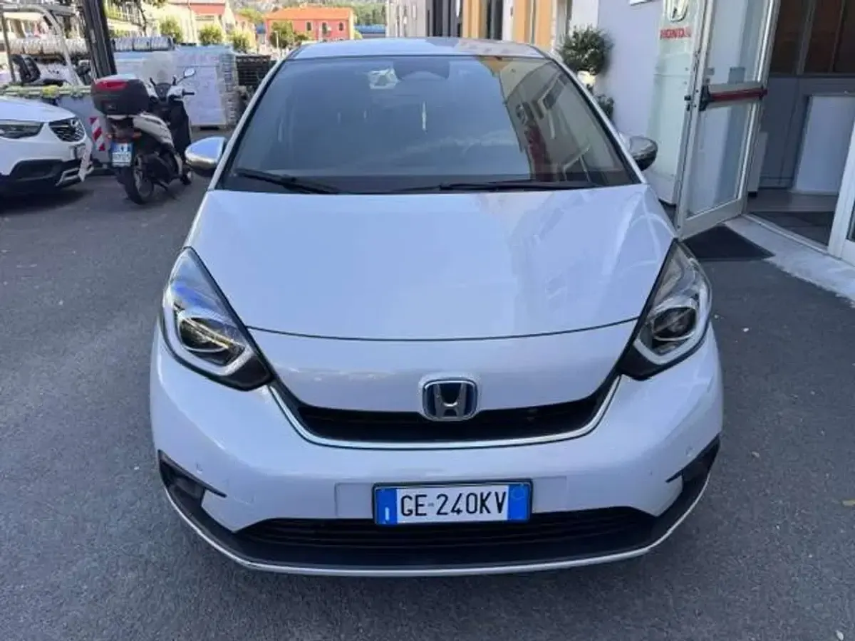 Usata Honda Jazz Executive 98 CV (72 kW) 2021 Bianco Utilitaria