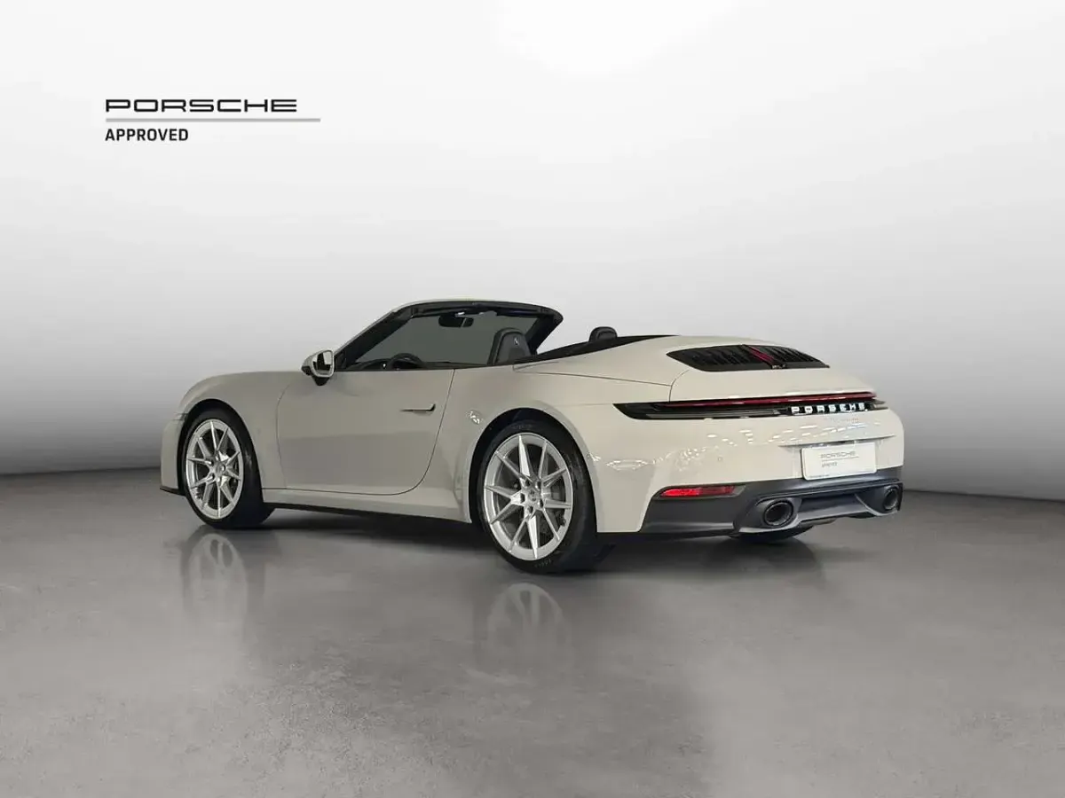 Usata Porsche 992 Sport 394 CV (289 kW) 2025 Gesso Cabrio