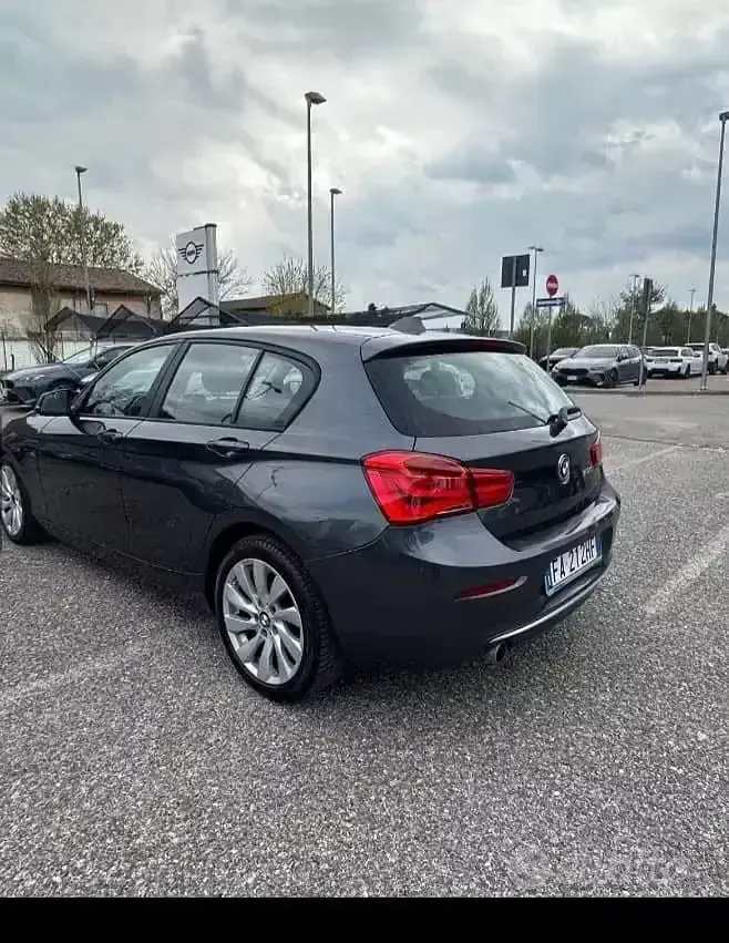 Usata BMW 116 116 CV (85 kW) 2015 Grigio Utilitaria