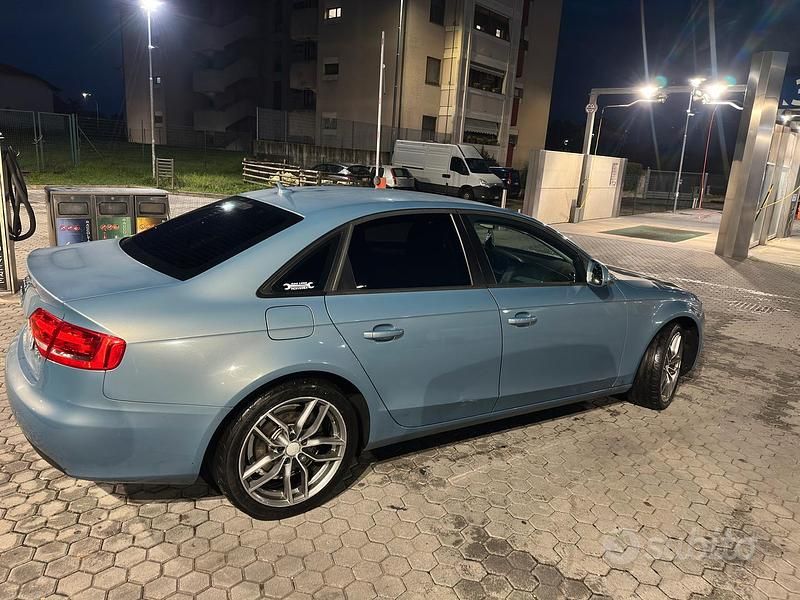 Usata Audi A4 Ambiente 143 CV (105 kW) 2009 Blu Berlina