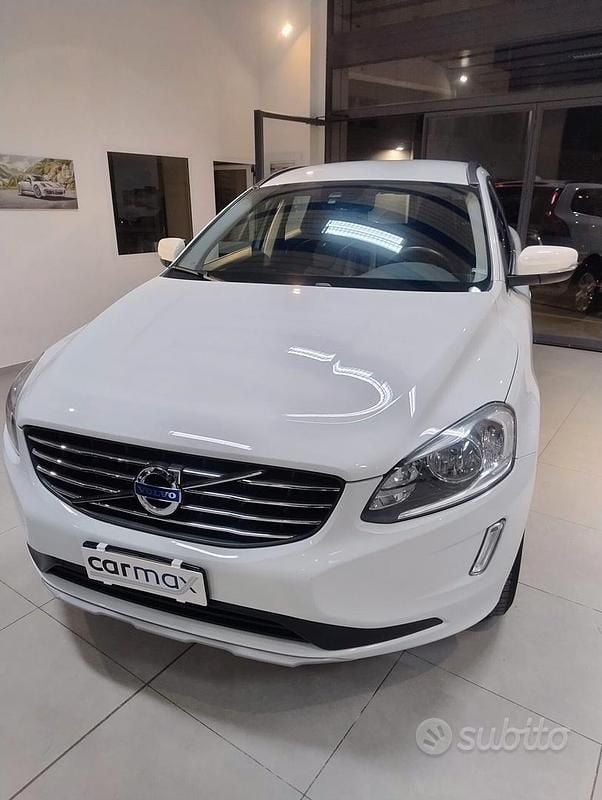 Usado Volvo XC60 Business Edition 150 CV (110 kW) 2017 Blanco SUV
