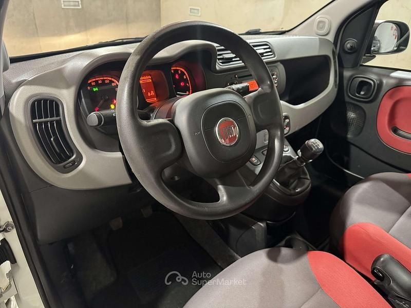 Usata Fiat Panda Easy 69 CV (50 kW) 2015 Bianco Utilitaria