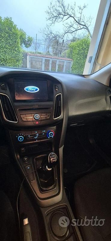 Usata Ford Focus Business Edition 95 CV (69 kW) 2017 Grigio Station wagon