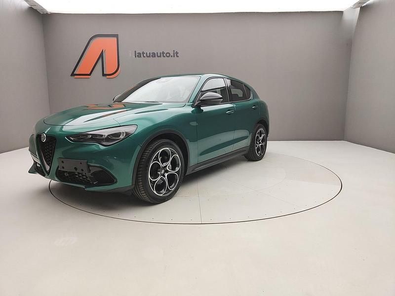 Usata Alfa Romeo Stelvio Sprint 209 CV (153 kW) 2025 Verde SUV