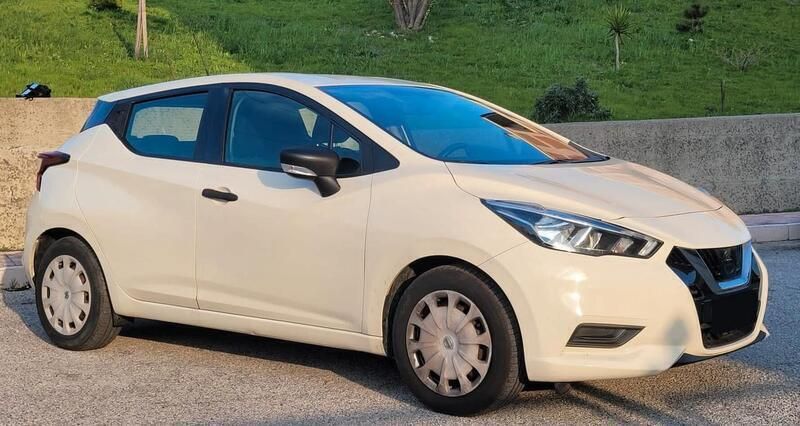 Usata Nissan Micra 87 CV (63 kW) 2019 Oro Utilitaria